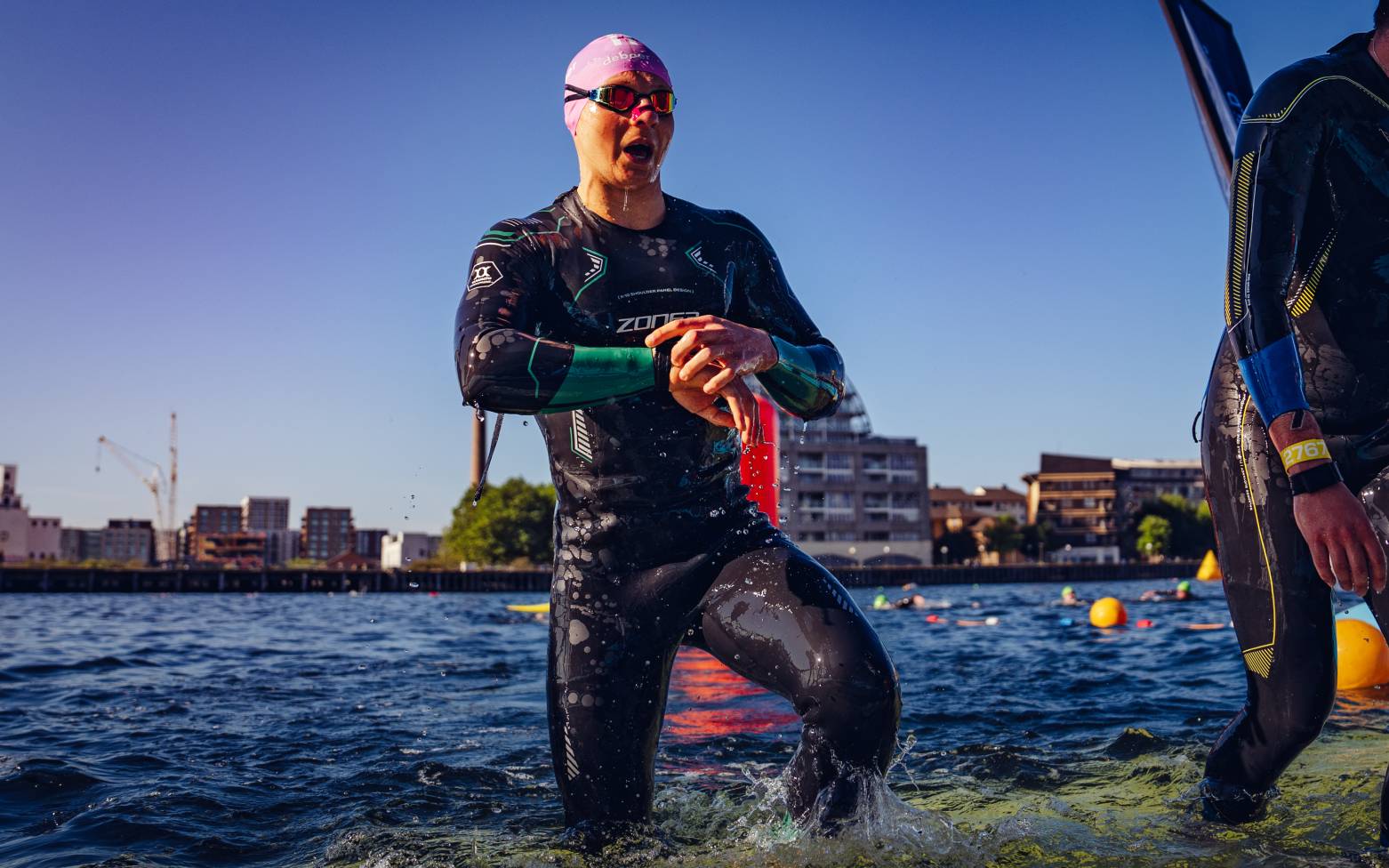T100 London 2024 Age Group Racing on the 27/28th July 2024 at Royal Victoria Docks, London, UK, (photo:T100/James Mitchell)