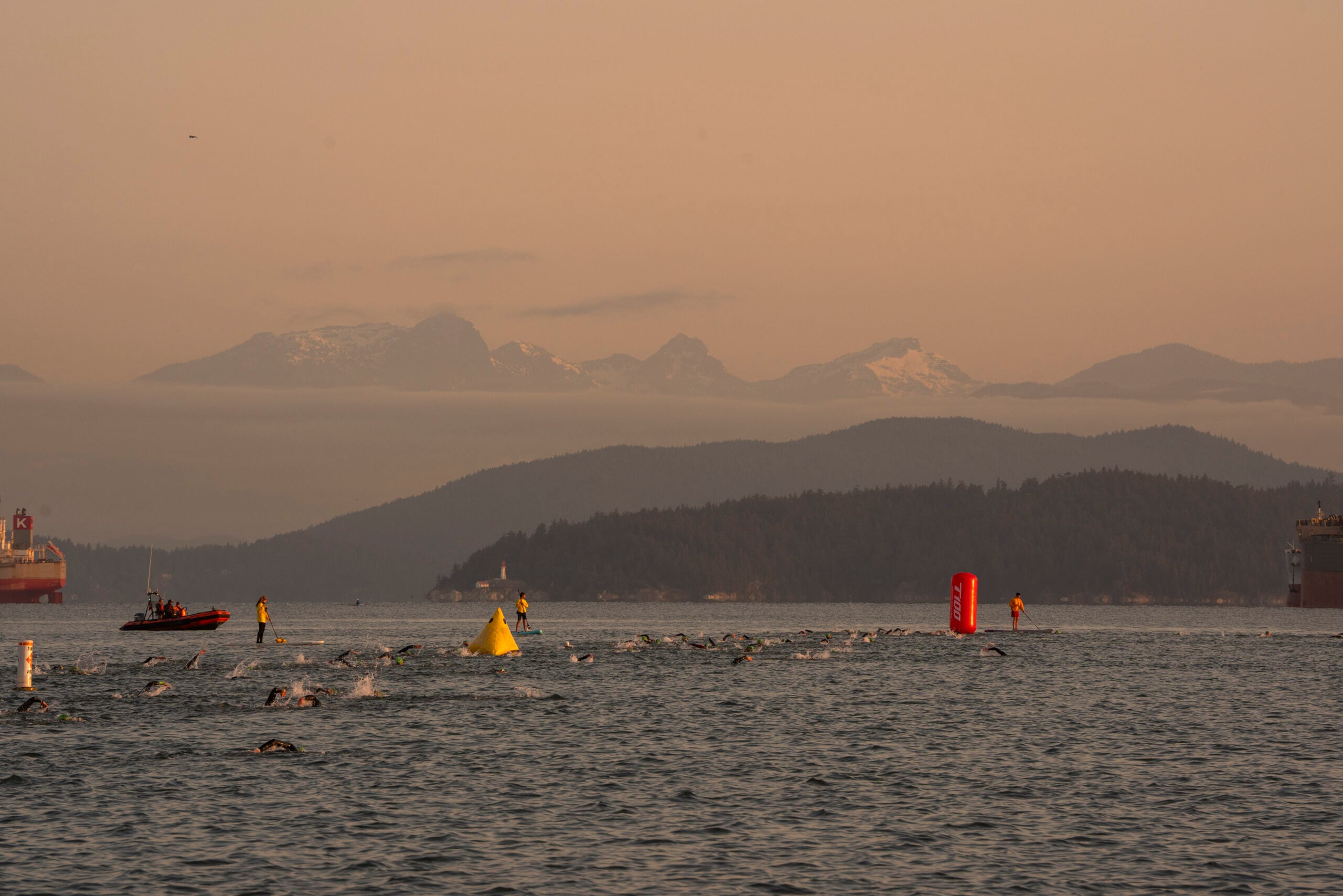 Age Group Race at Vancouver T100, Canada.( photo: James Mitchell)